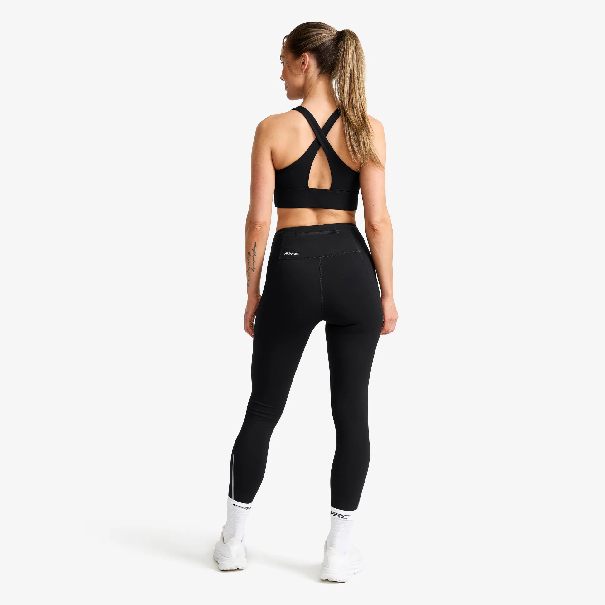 Rapid V Longline Medium Sports Bra Naiset